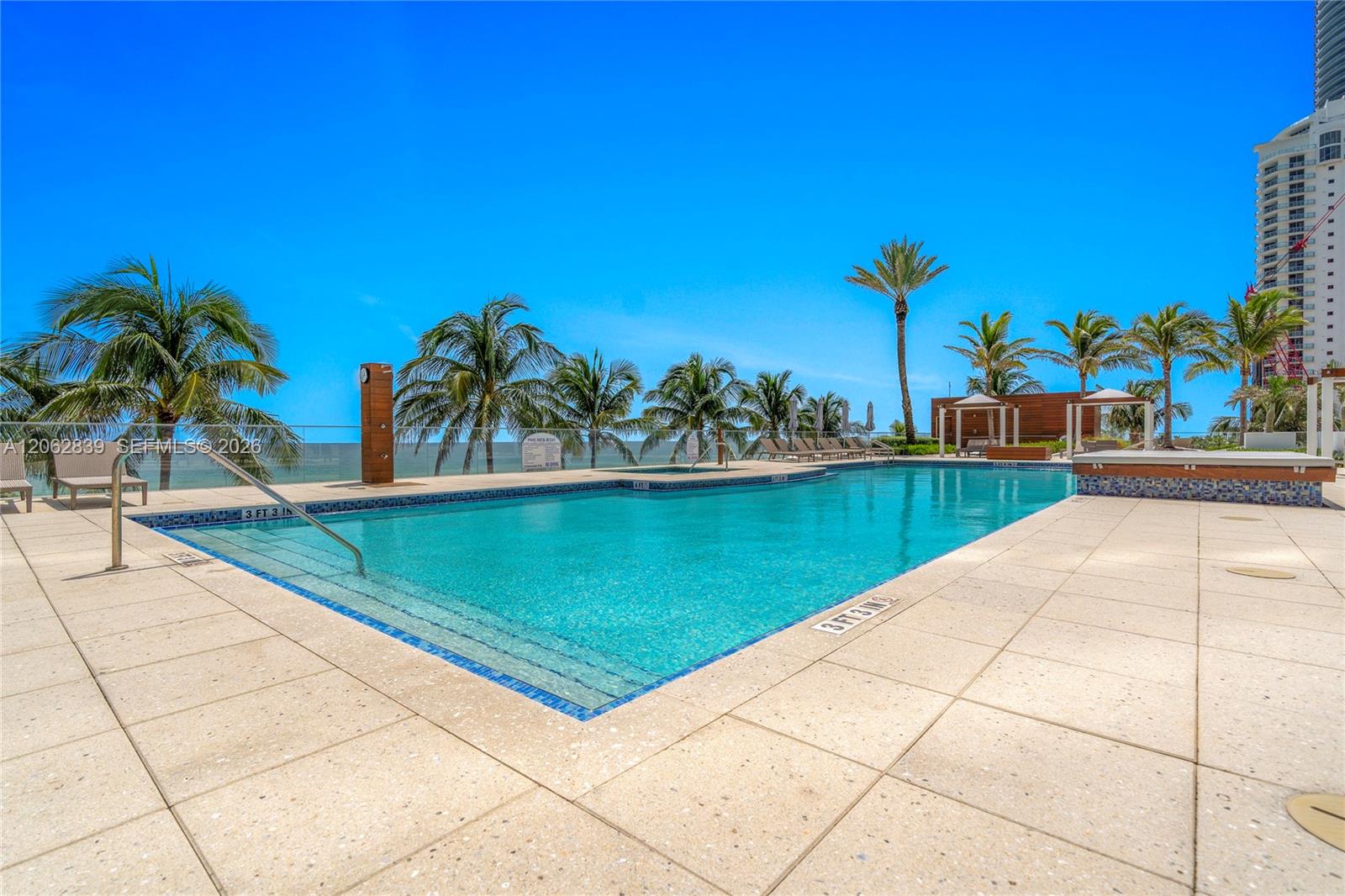 18911 Collins Ave # 2103