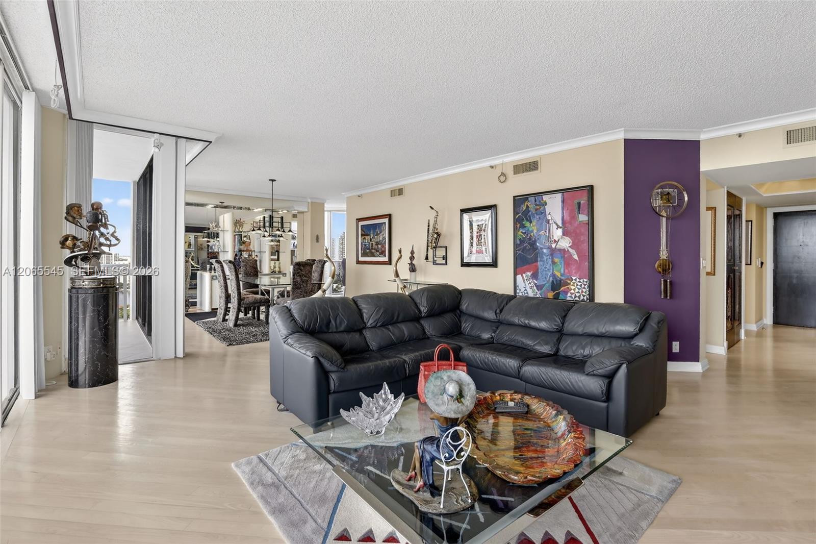 20281 E Country Club Dr # 1801