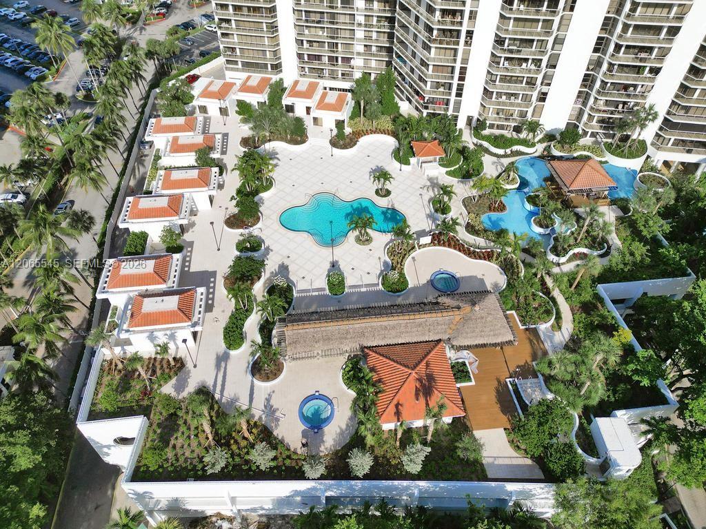 20281 E Country Club Dr # 1801