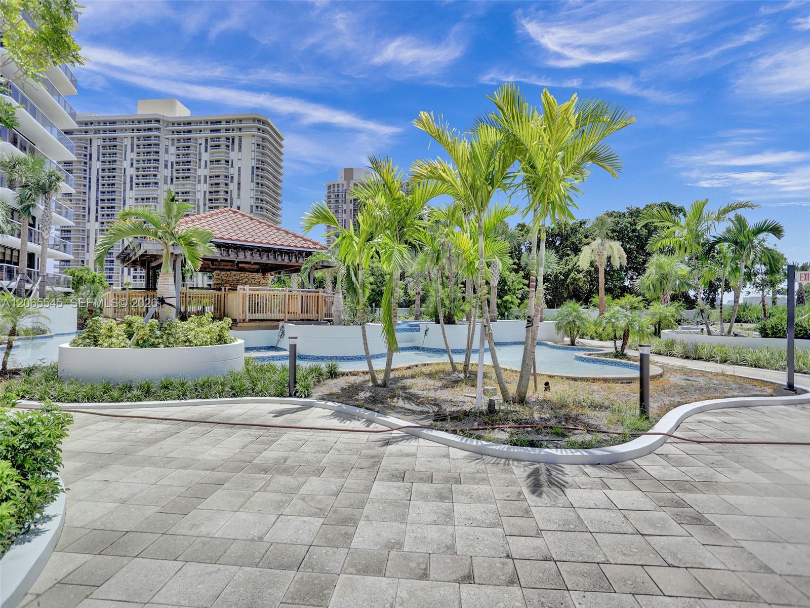 20281 E Country Club Dr # 1801