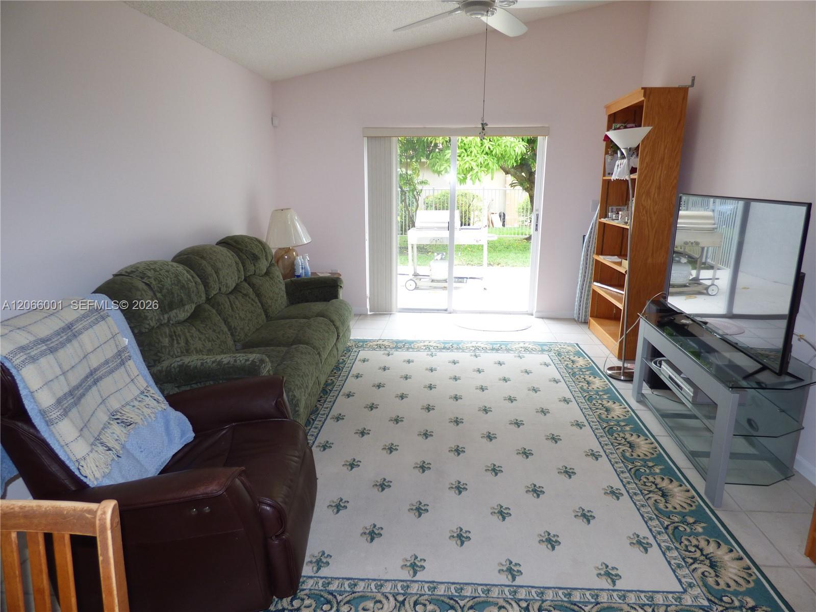 474 SW 205th Ave