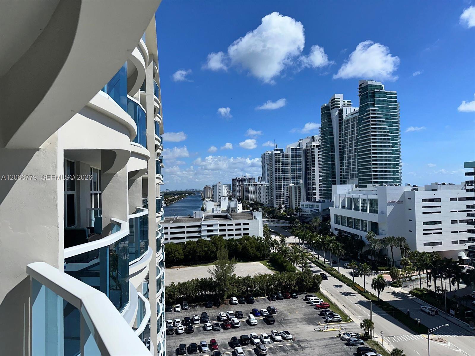 3800 S Ocean Dr # 1516