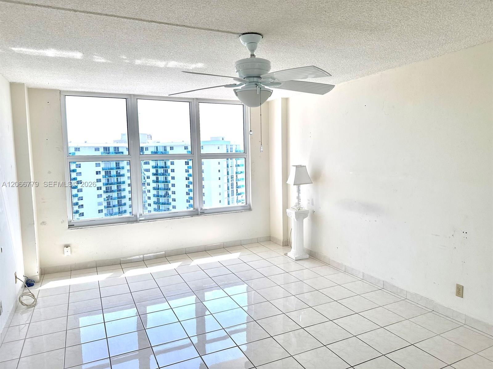 3800 S Ocean Dr # 1516