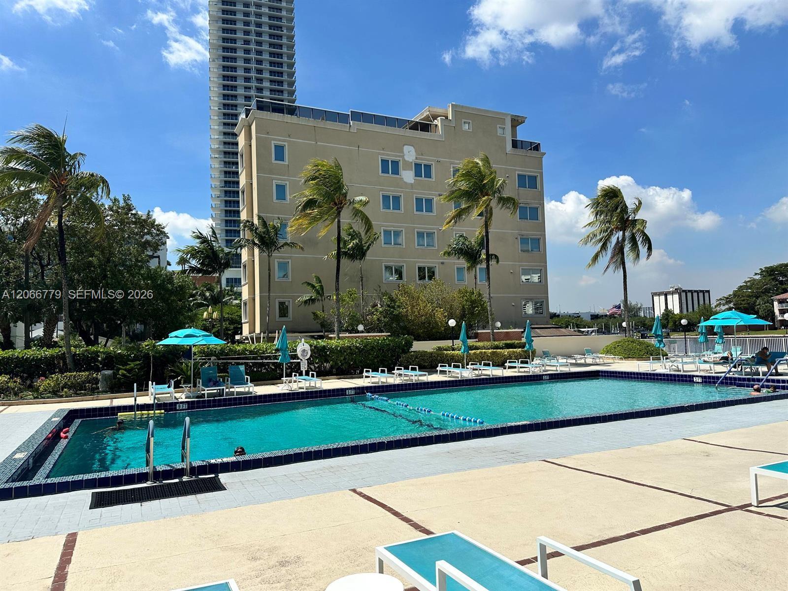 3800 S Ocean Dr # 1516
