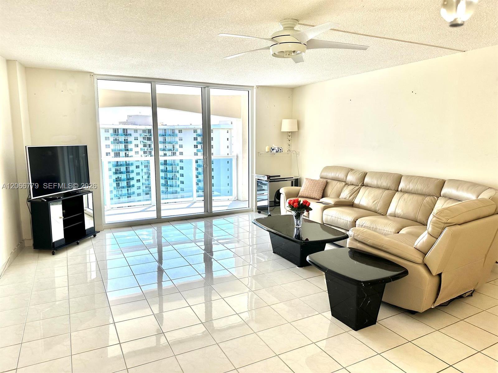 3800 S Ocean Dr # 1516