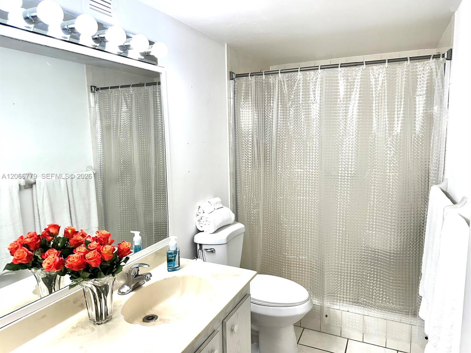 3800 S Ocean Dr # 1516