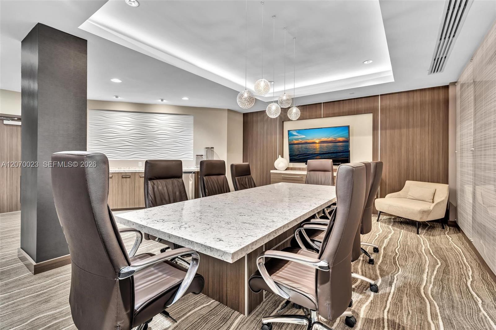 3000 Island Blvd # 1106