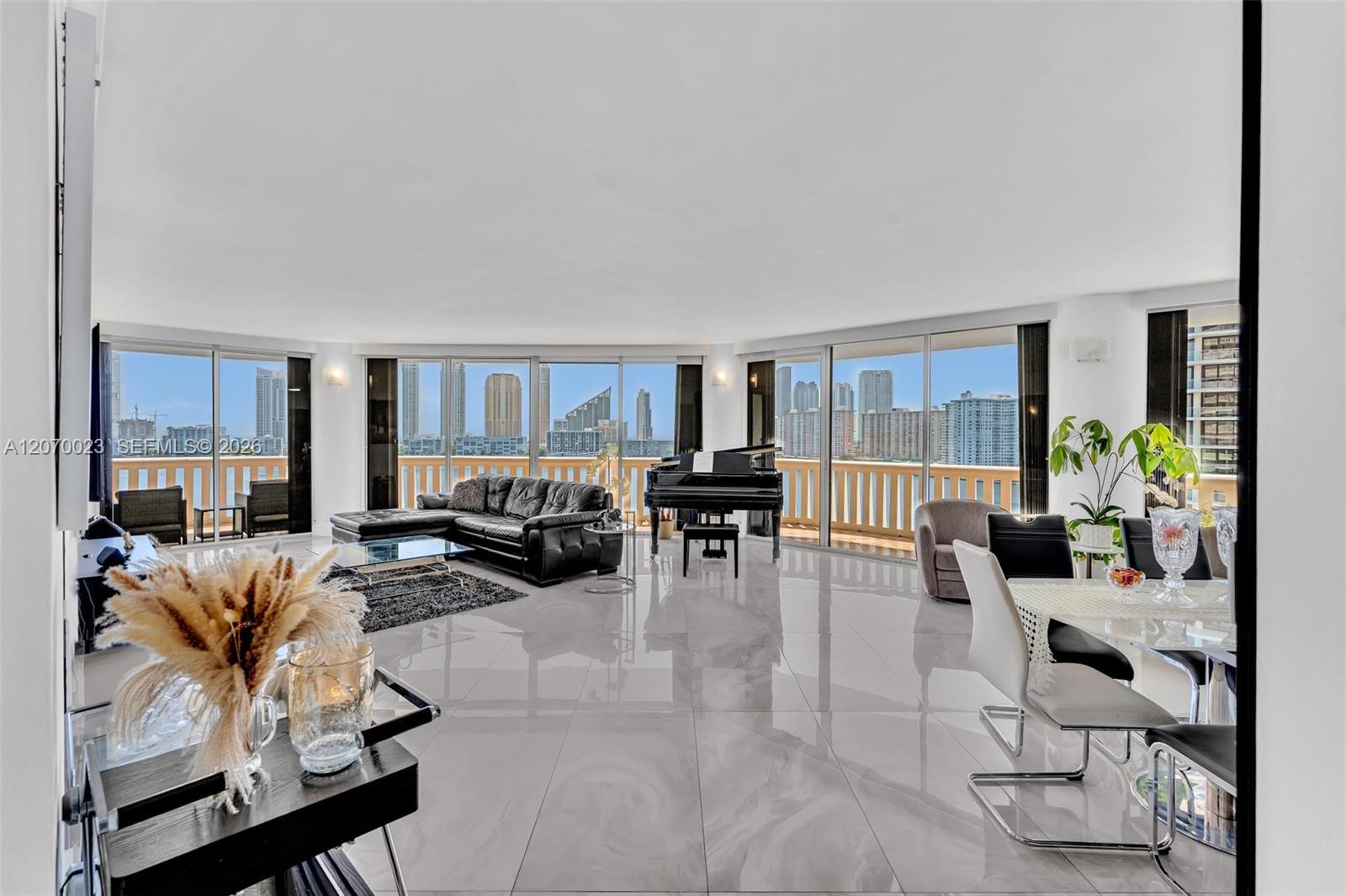 3000 Island Blvd # 1106