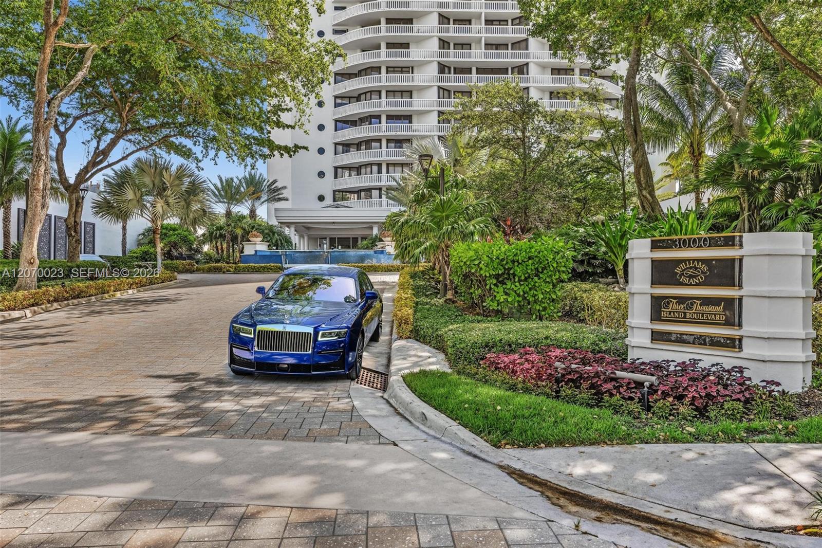 3000 Island Blvd # 1106