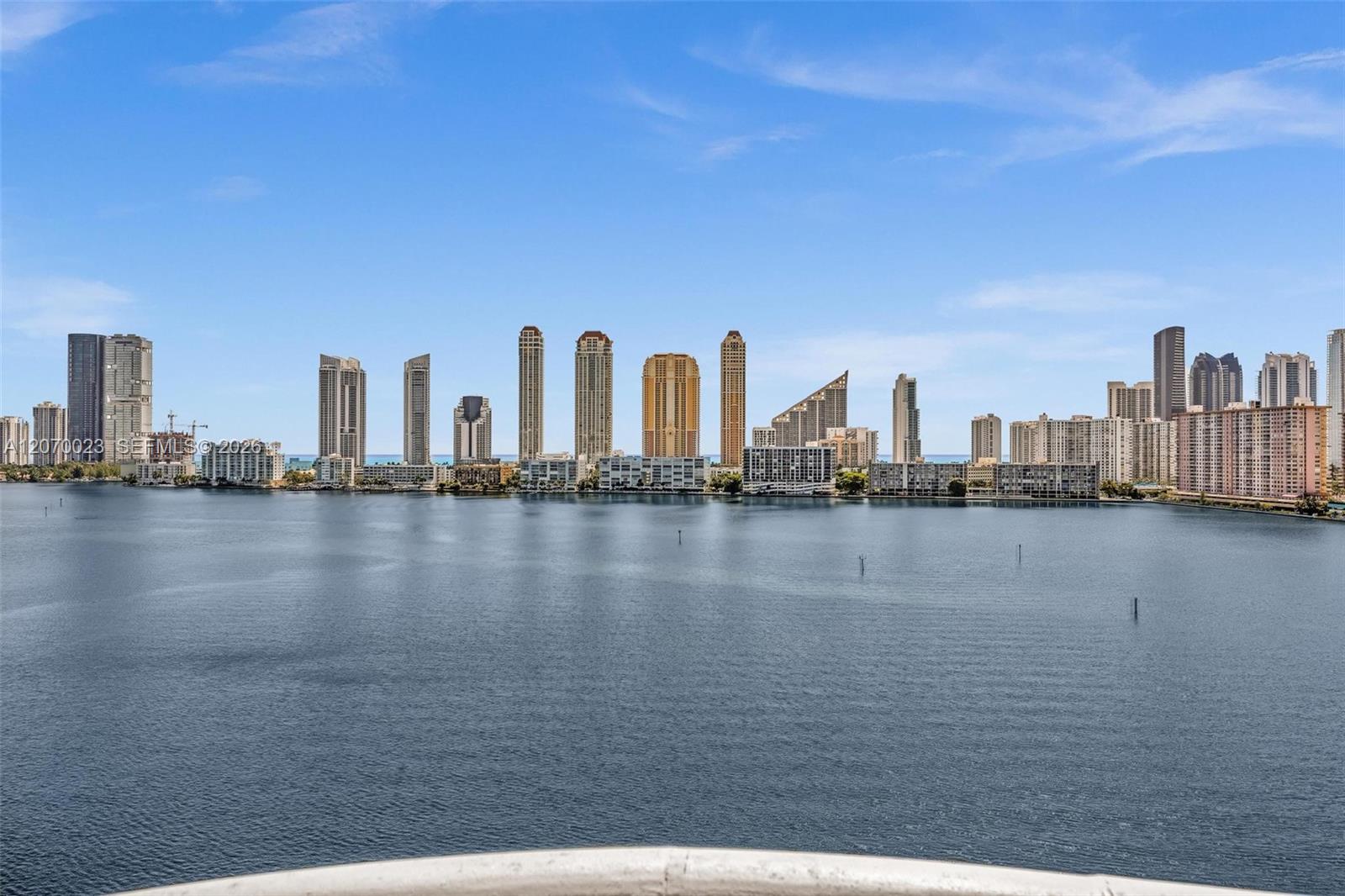 3000 Island Blvd # 1106