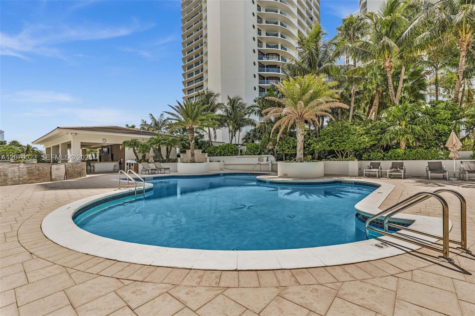 3000 Island Blvd # 1106