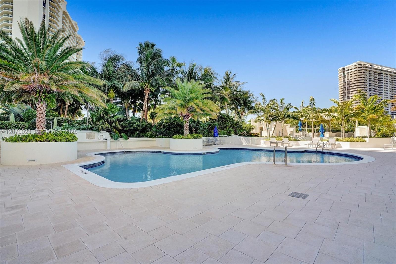 3000 Island Blvd # 1106