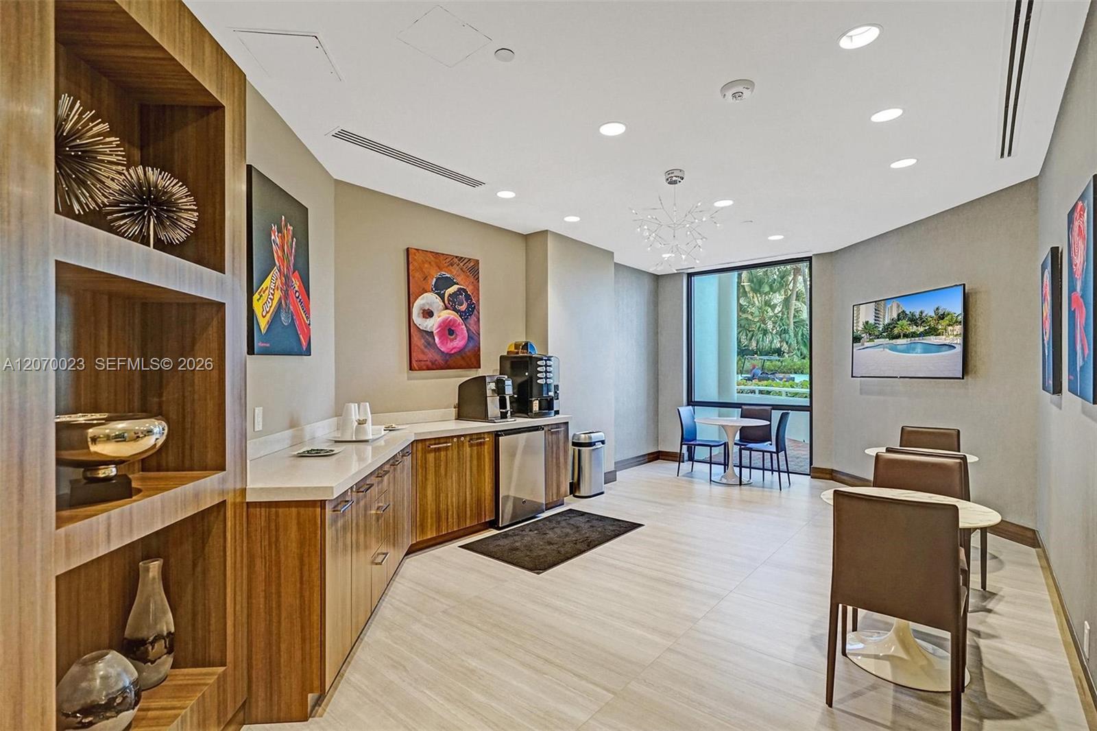3000 Island Blvd # 1106