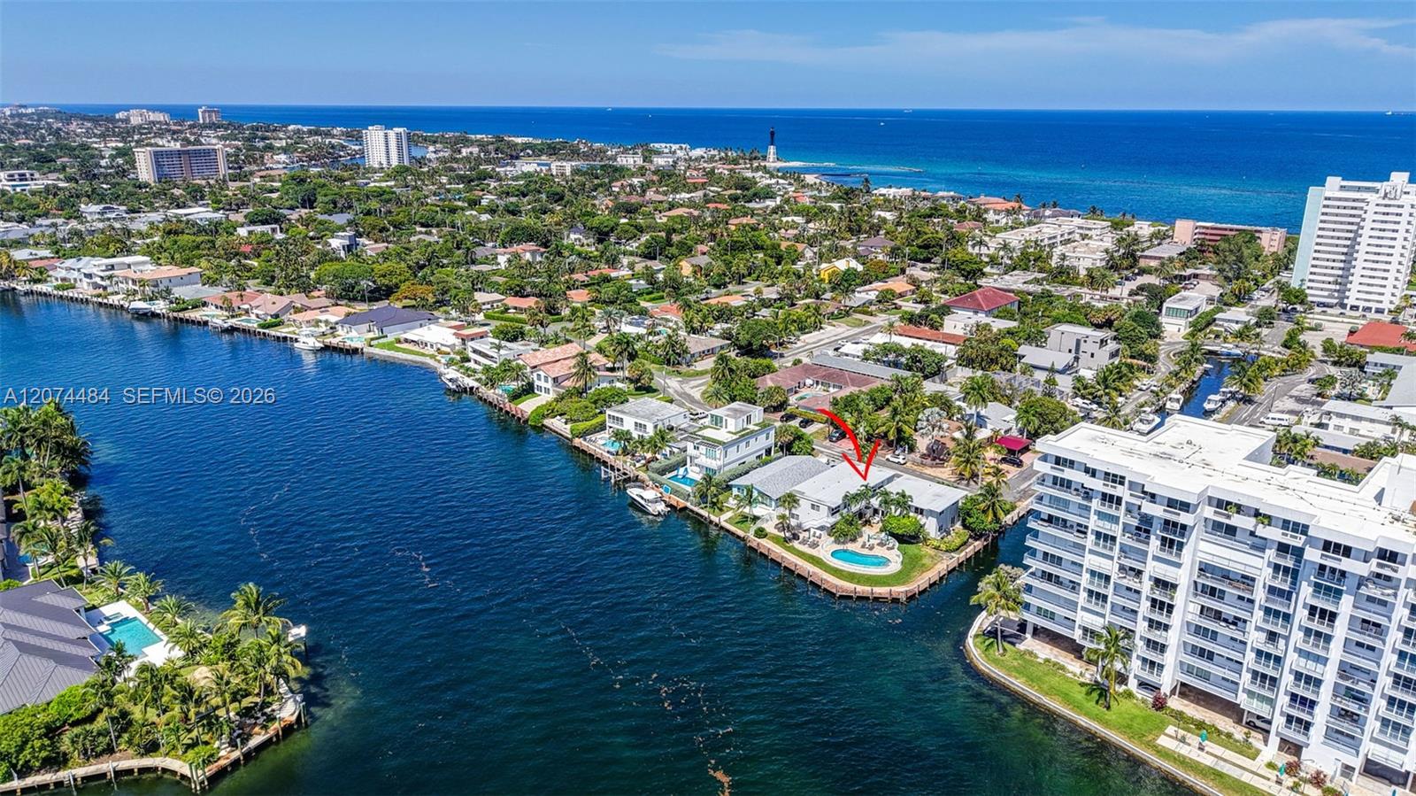 1705 N Riverside Dr # 2