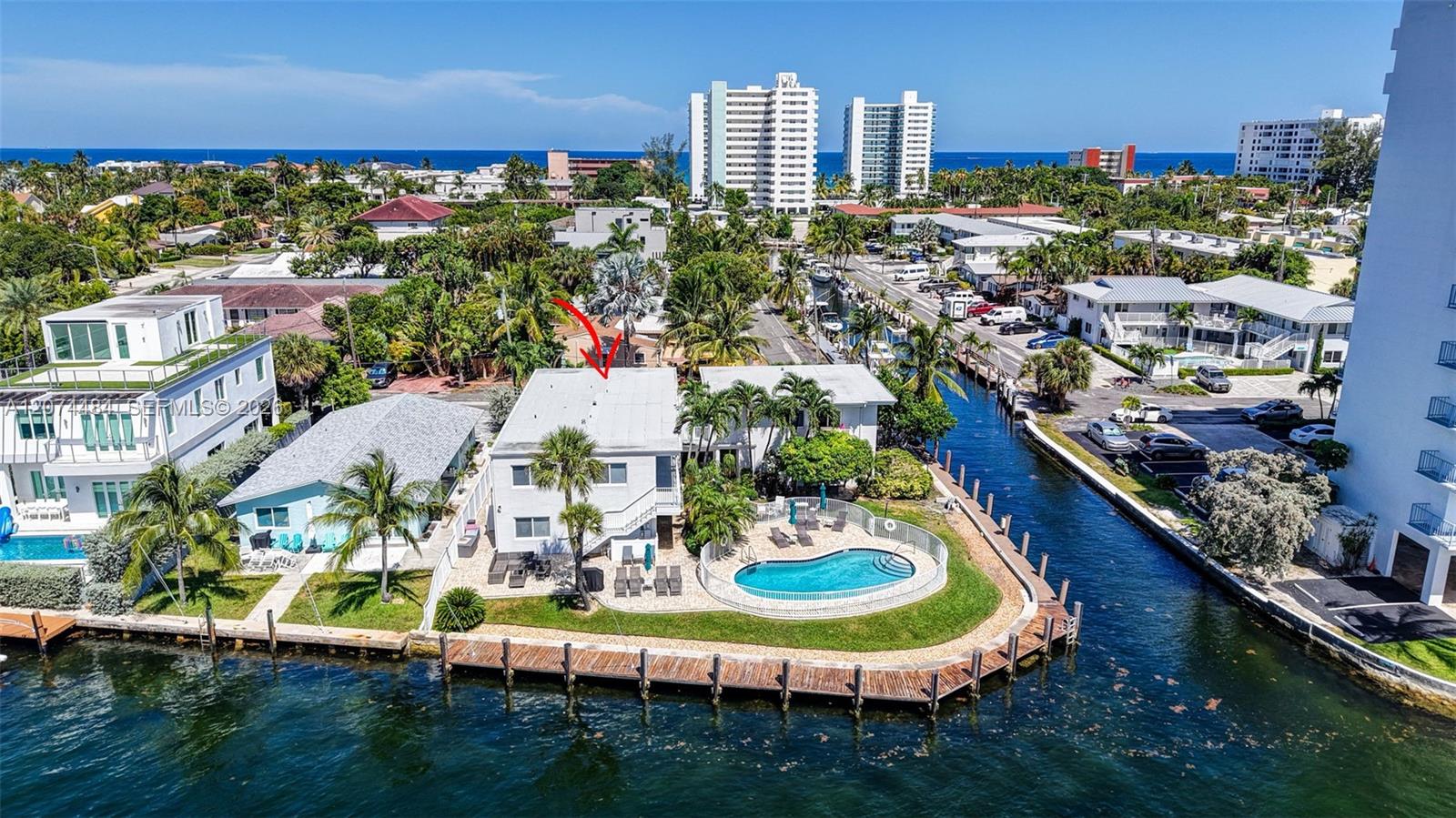 1705 N Riverside Dr # 2