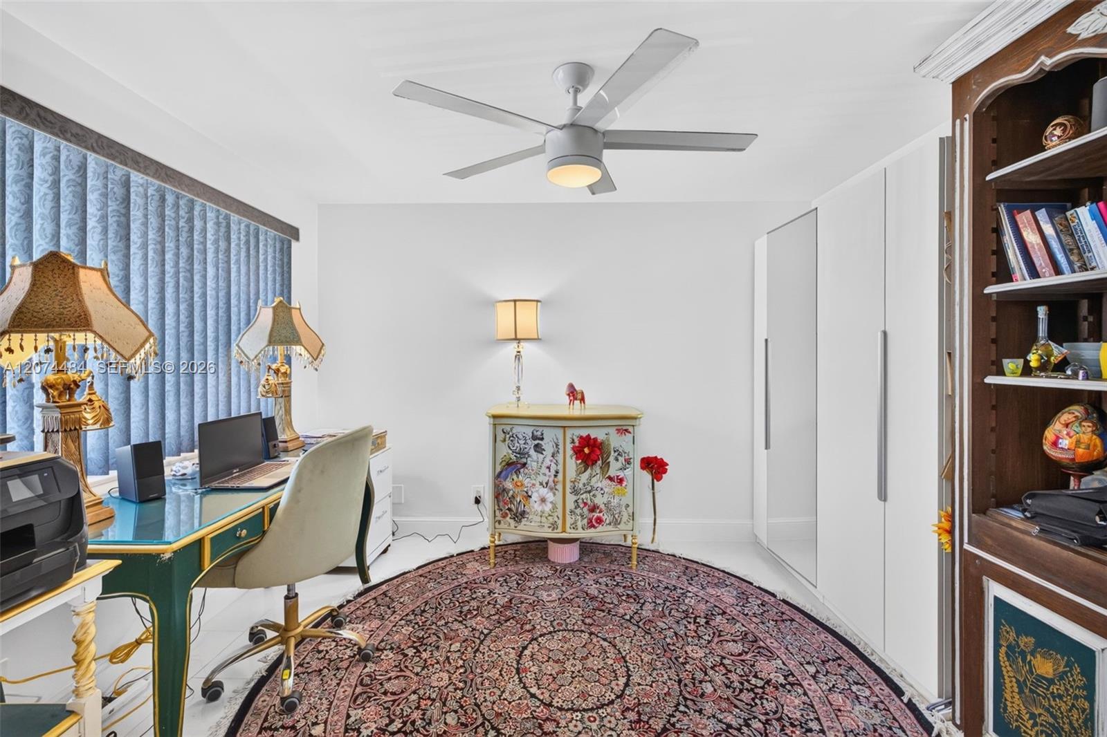 1705 N Riverside Dr # 2