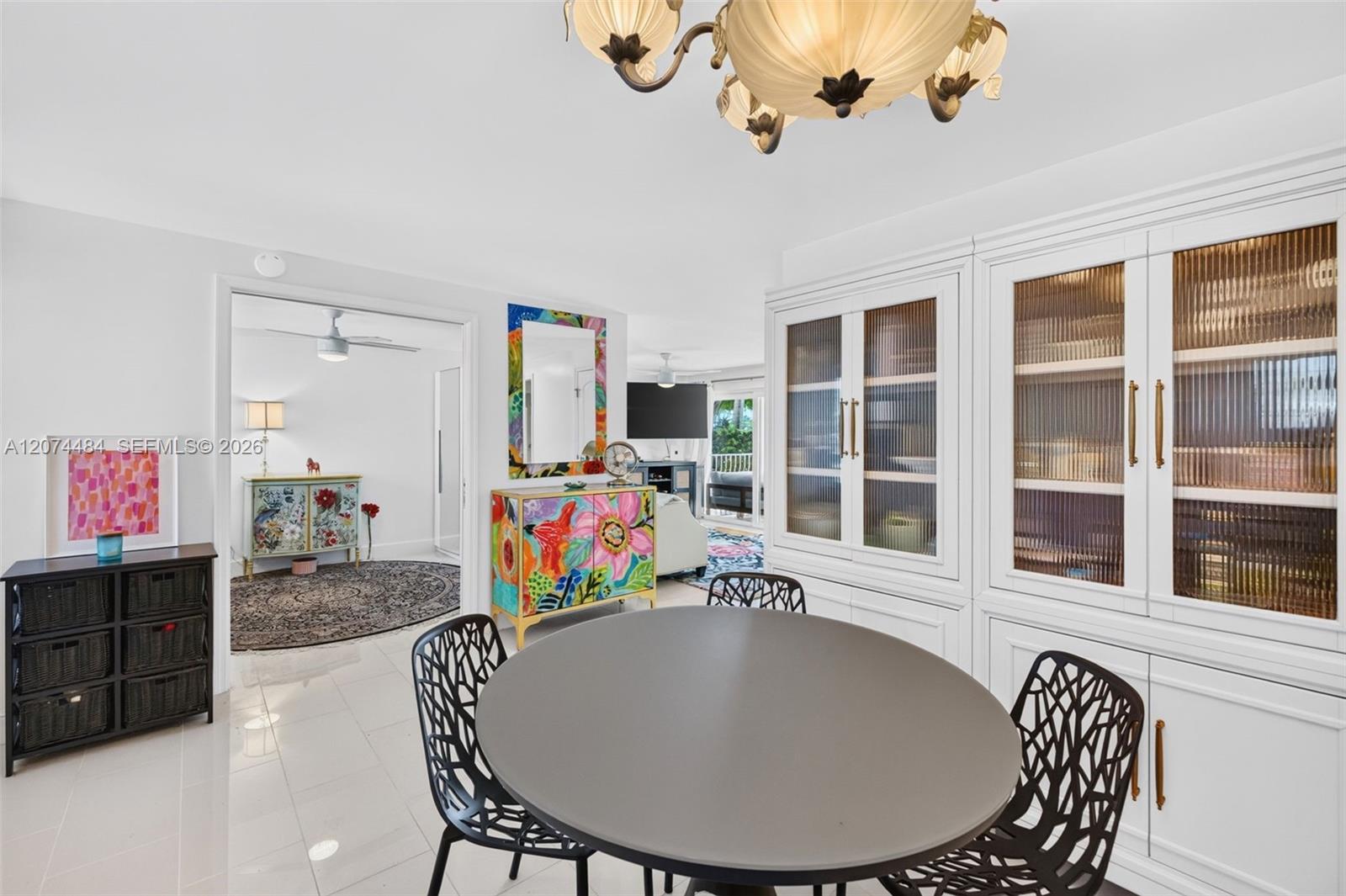 1705 N Riverside Dr # 2