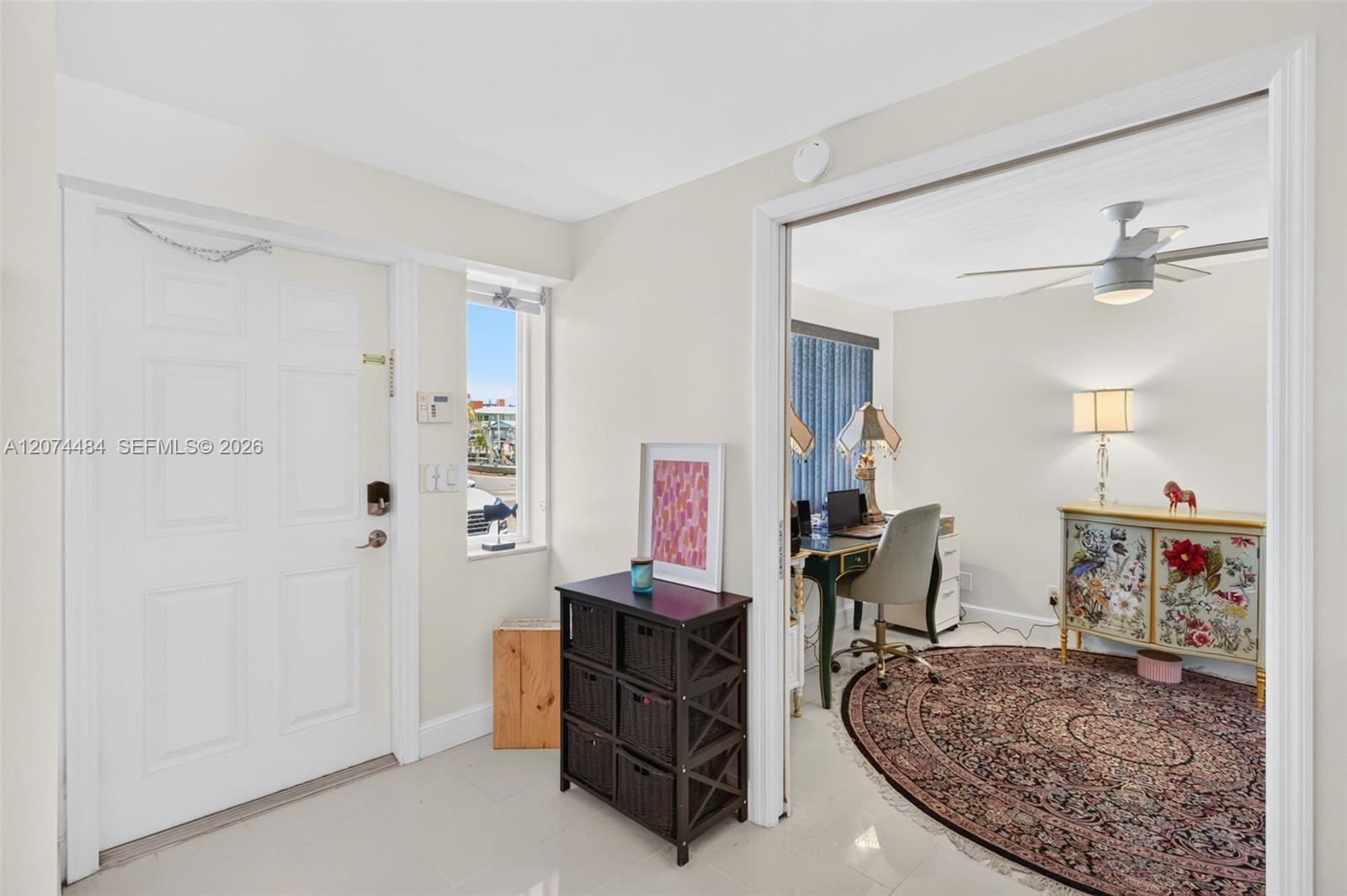 1705 N Riverside Dr # 2