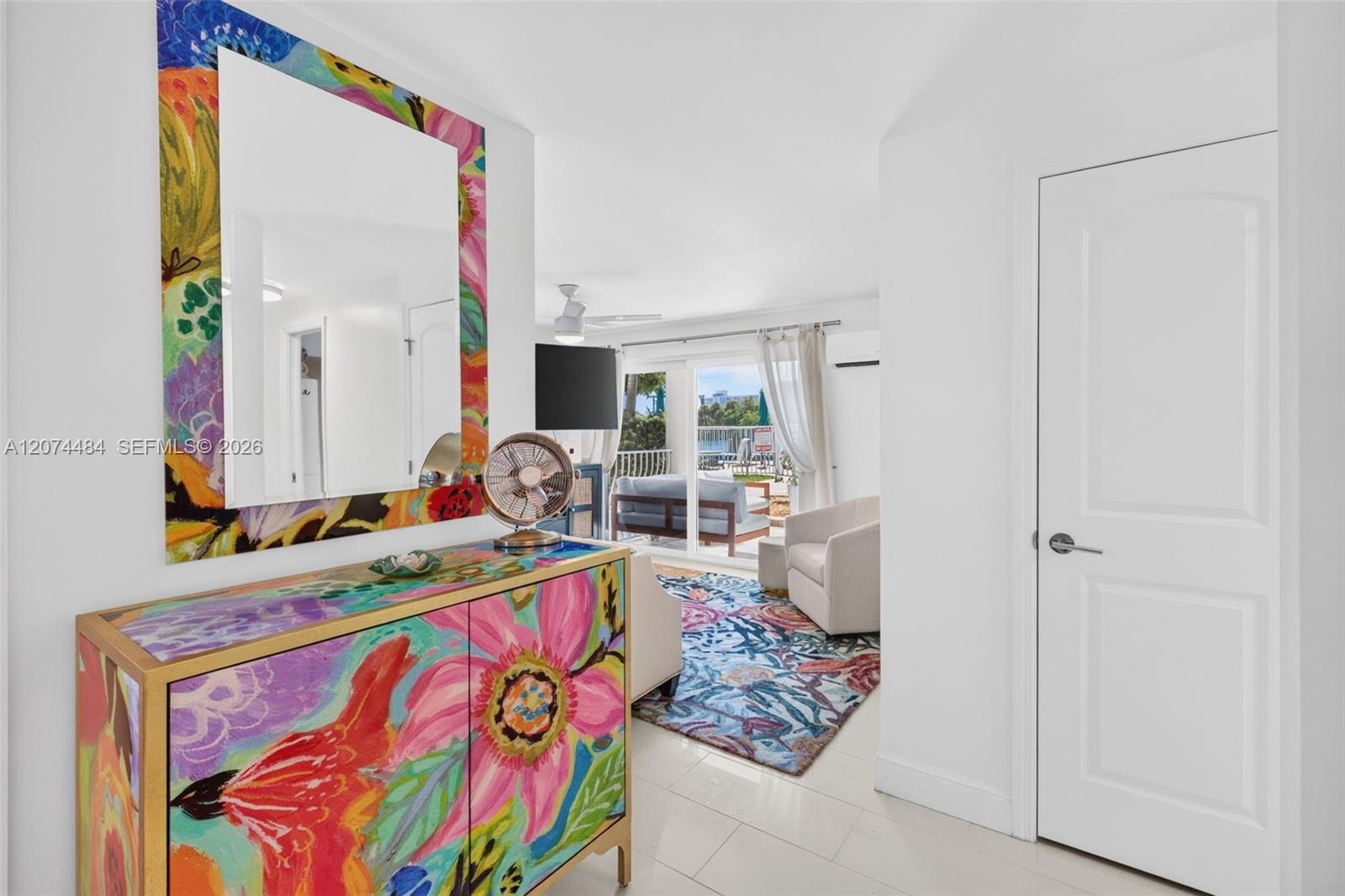 1705 N Riverside Dr # 2