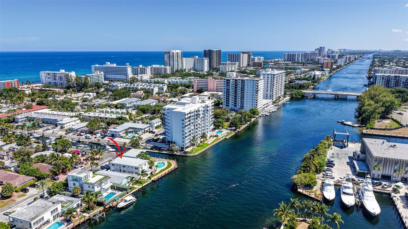 1705 N Riverside Dr # 2