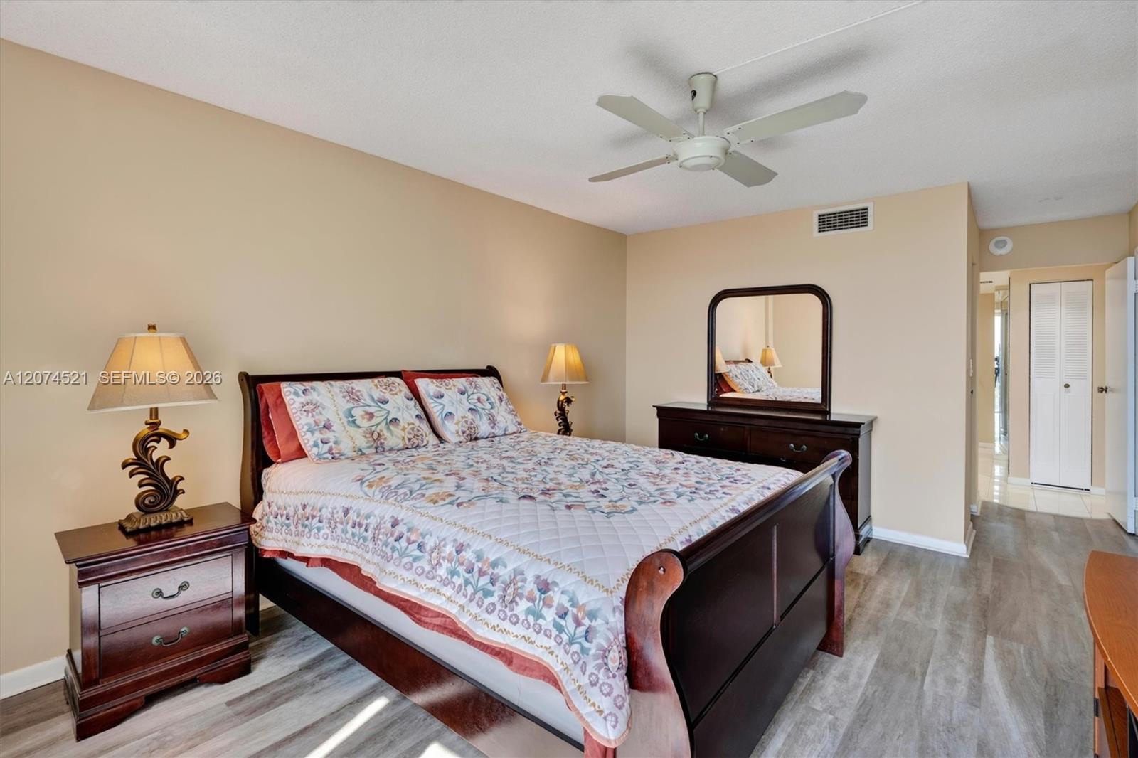 1500 S Ocean Dr # 5E