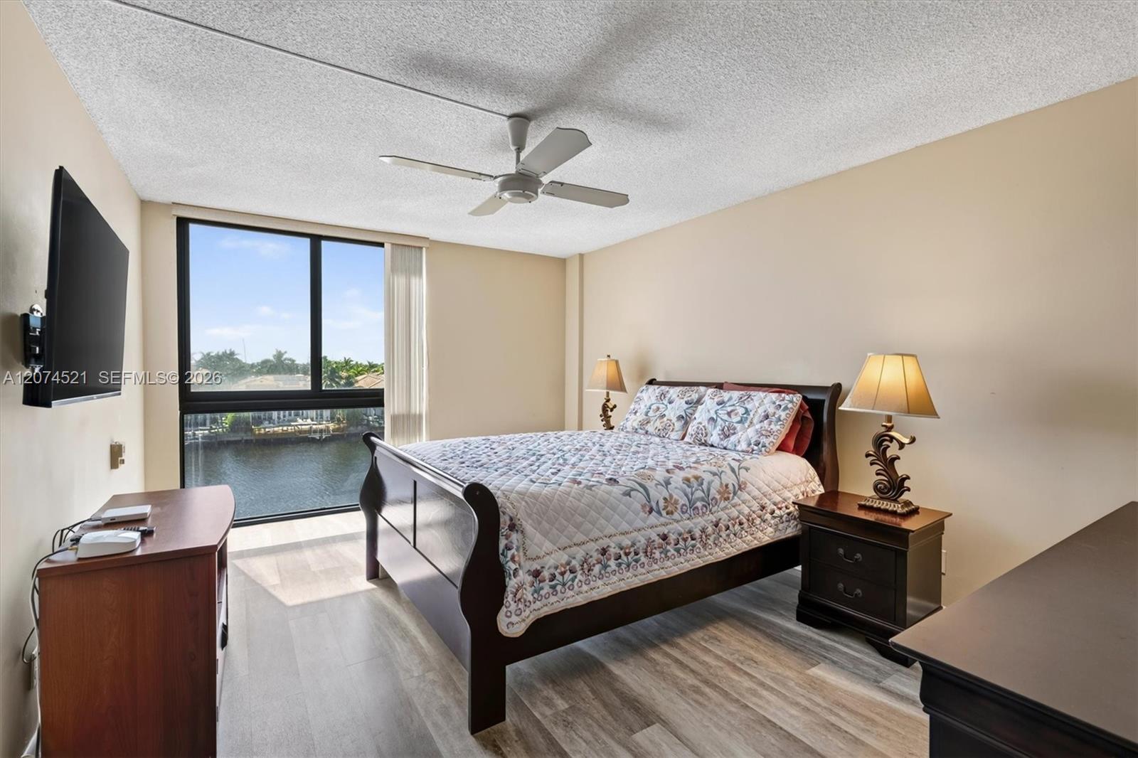 1500 S Ocean Dr # 5E