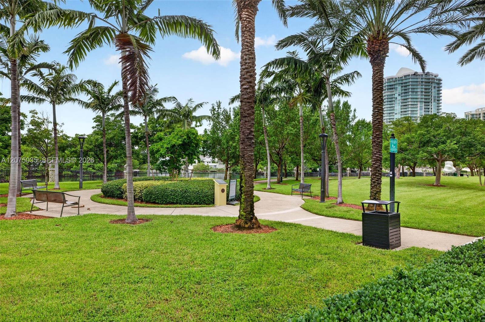 203 Poinciana Dr # 103