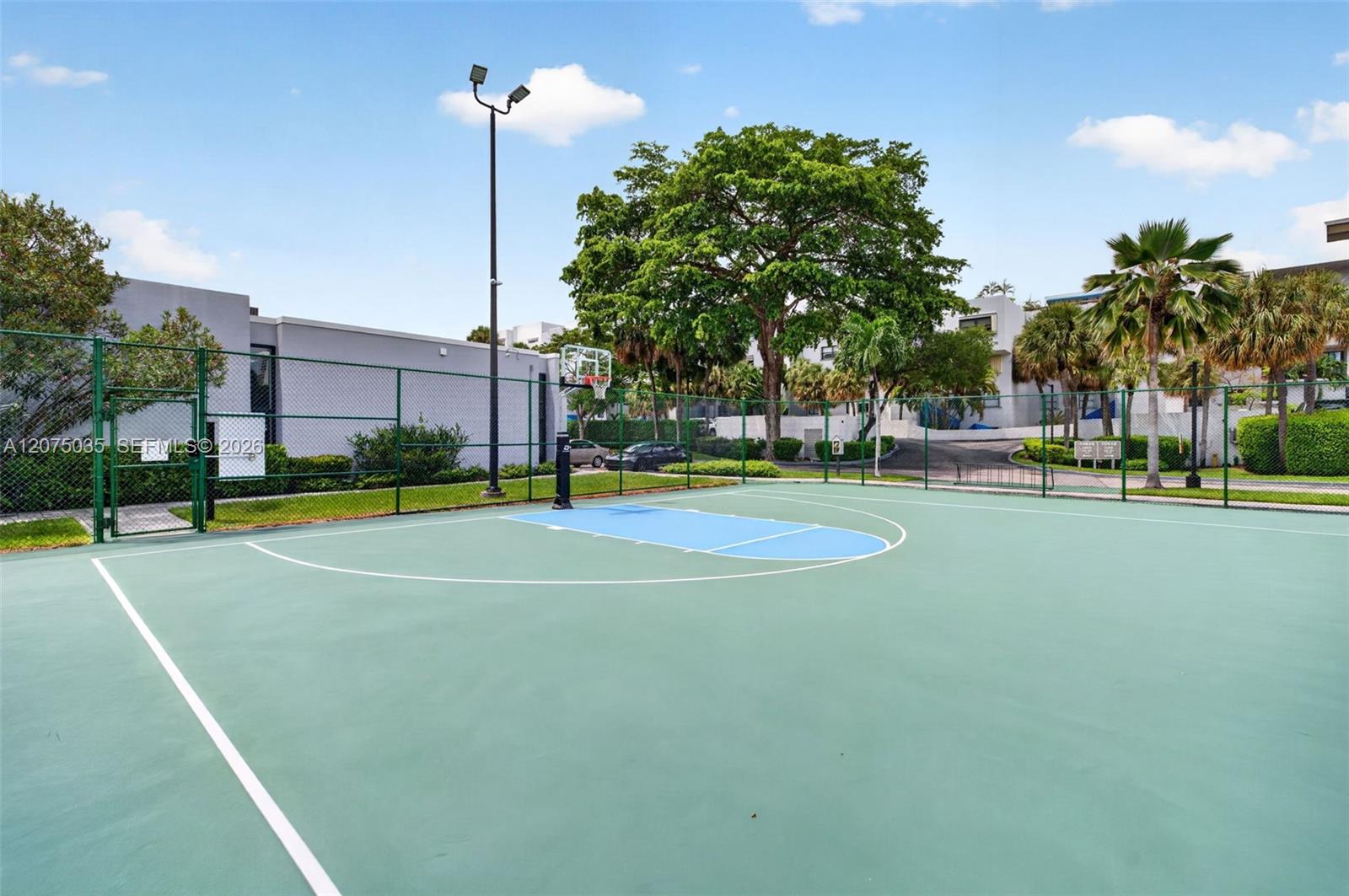 203 Poinciana Dr # 103