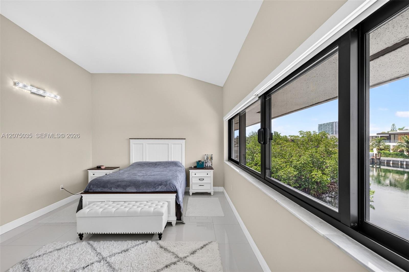 203 Poinciana Dr # 103