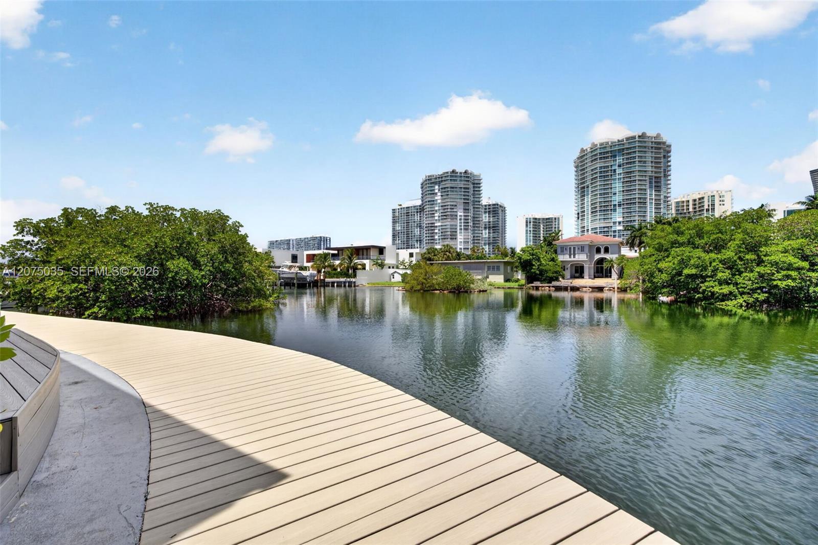 203 Poinciana Dr # 103