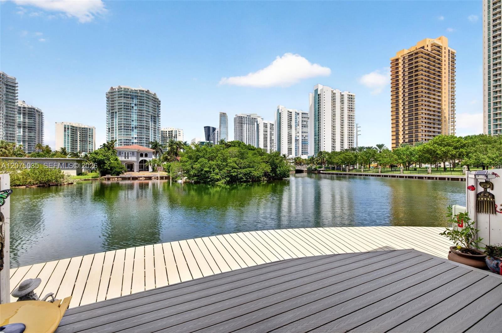 203 Poinciana Dr # 103