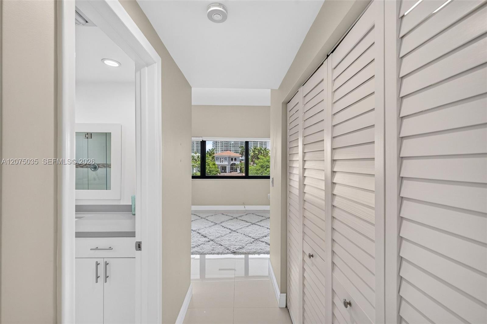 203 Poinciana Dr # 103
