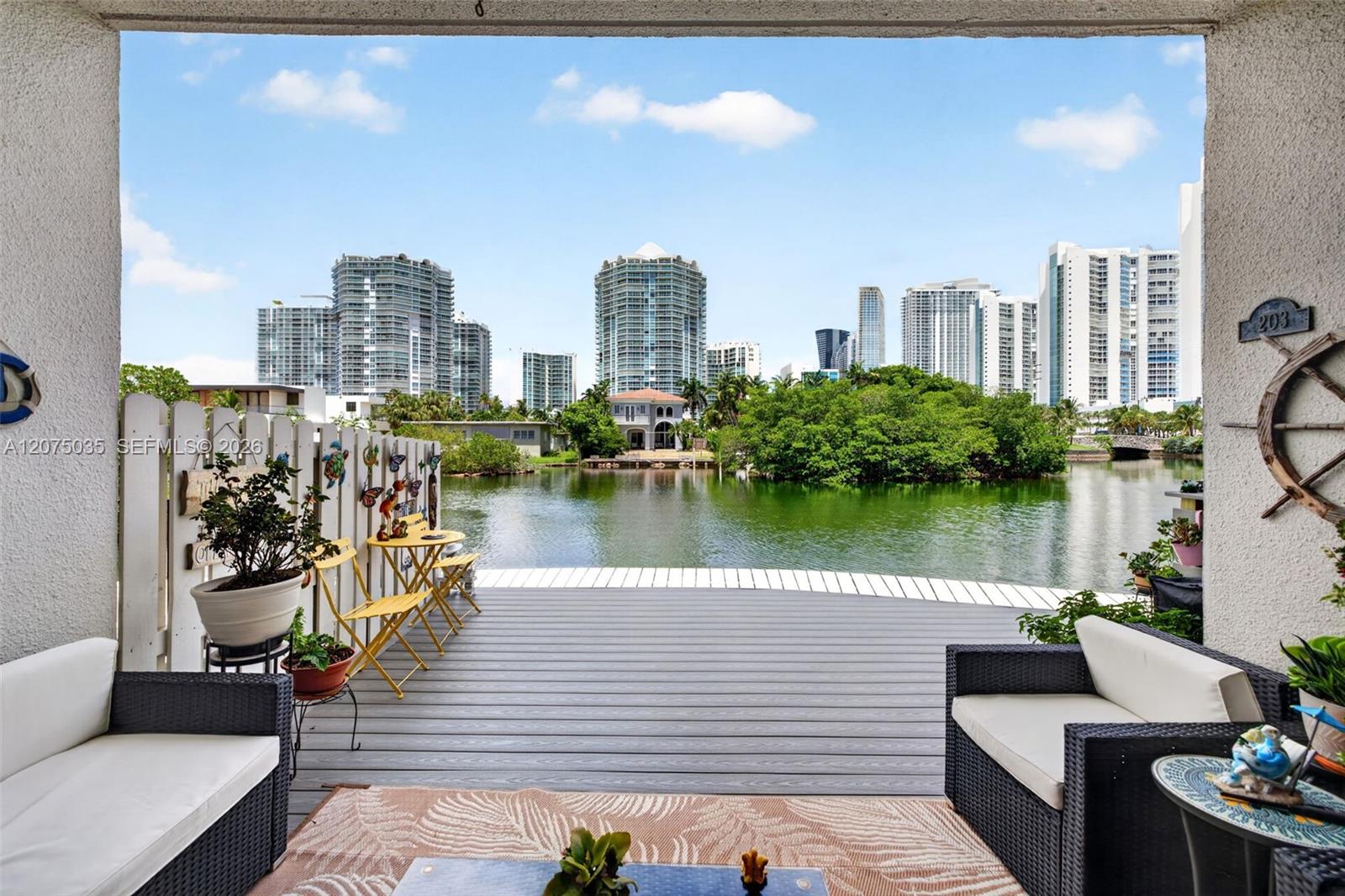 203 Poinciana Dr # 103