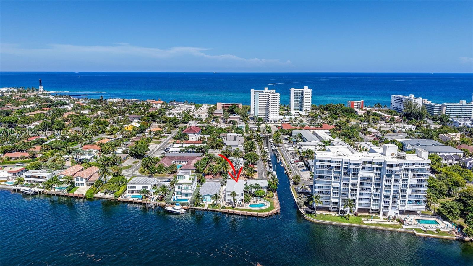 1705 N Riverside Dr # 2
