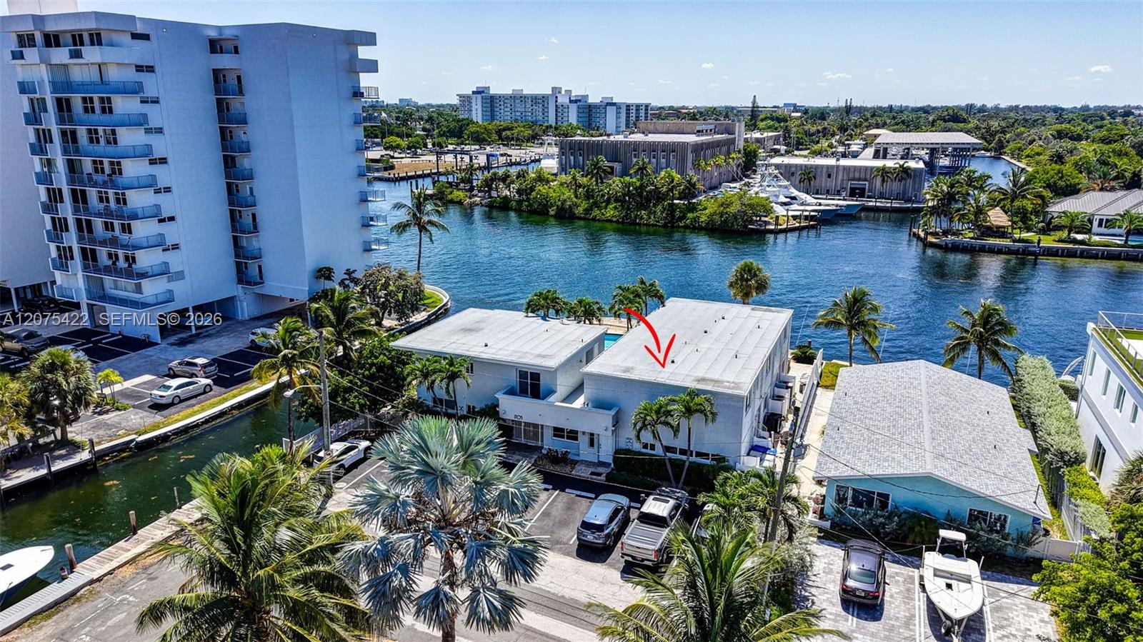 1705 N Riverside Dr # 2
