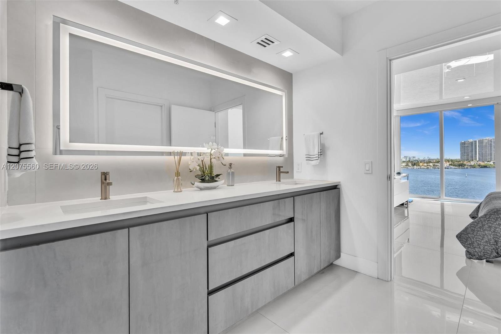 3370 Hidden Bay Dr # 815