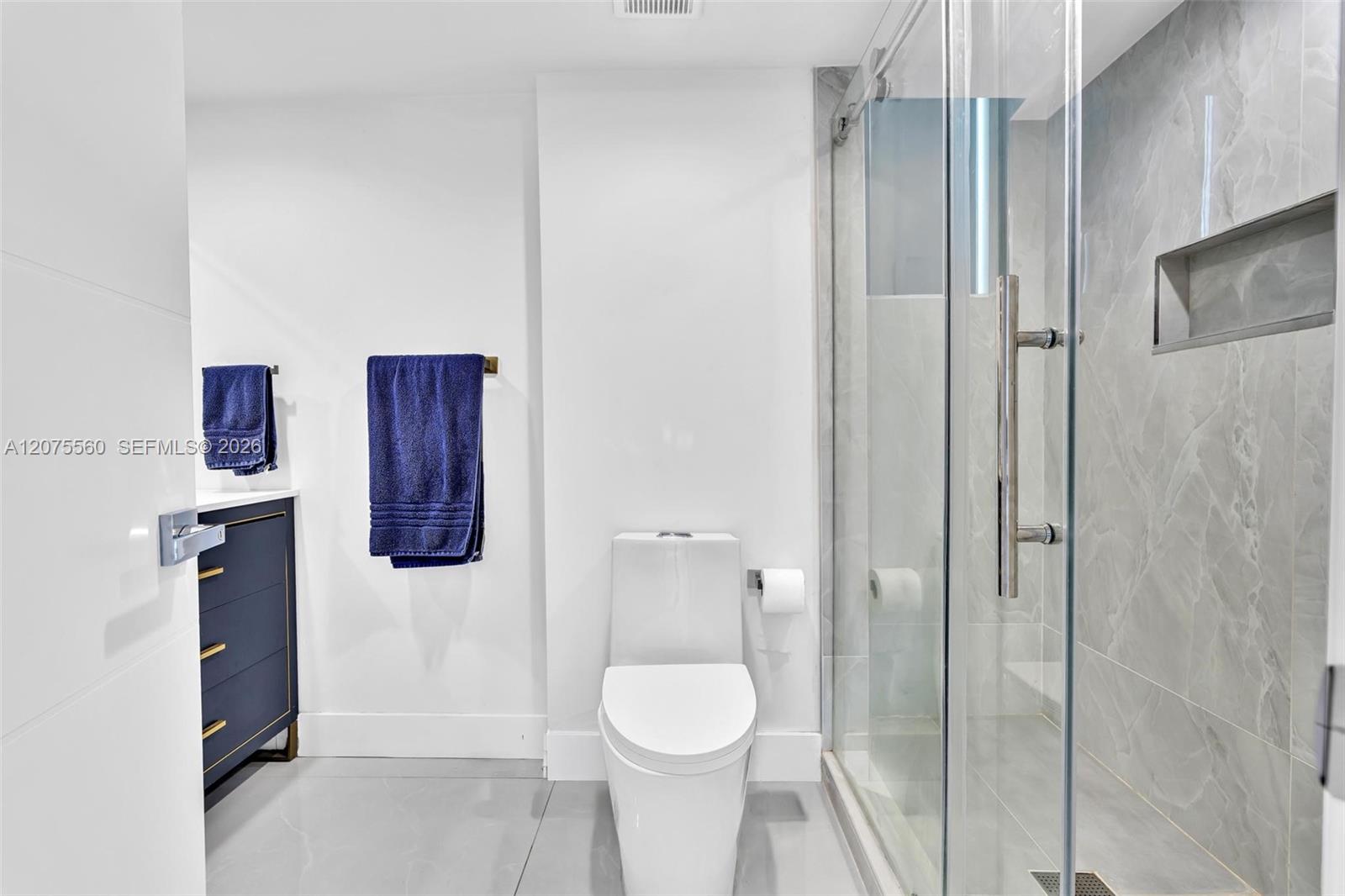 3370 Hidden Bay Dr # 815