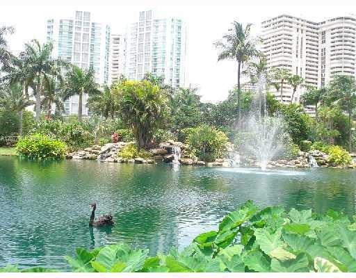 3500 MYSTIC POINTE DR # 2202