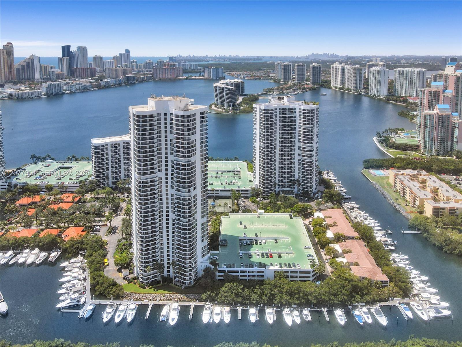 3500 MYSTIC POINTE DR # 2202