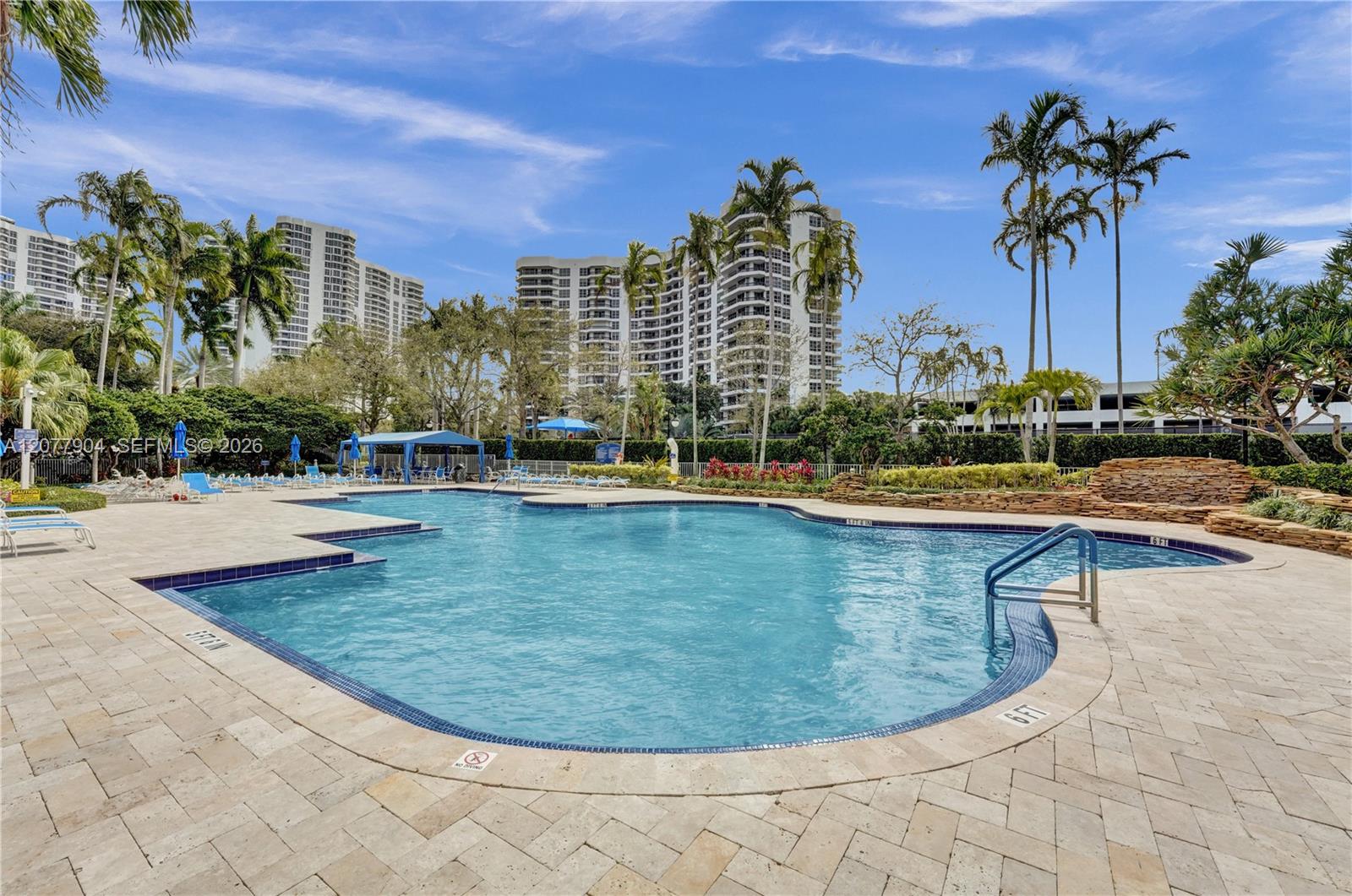 3500 MYSTIC POINTE DR # 2202