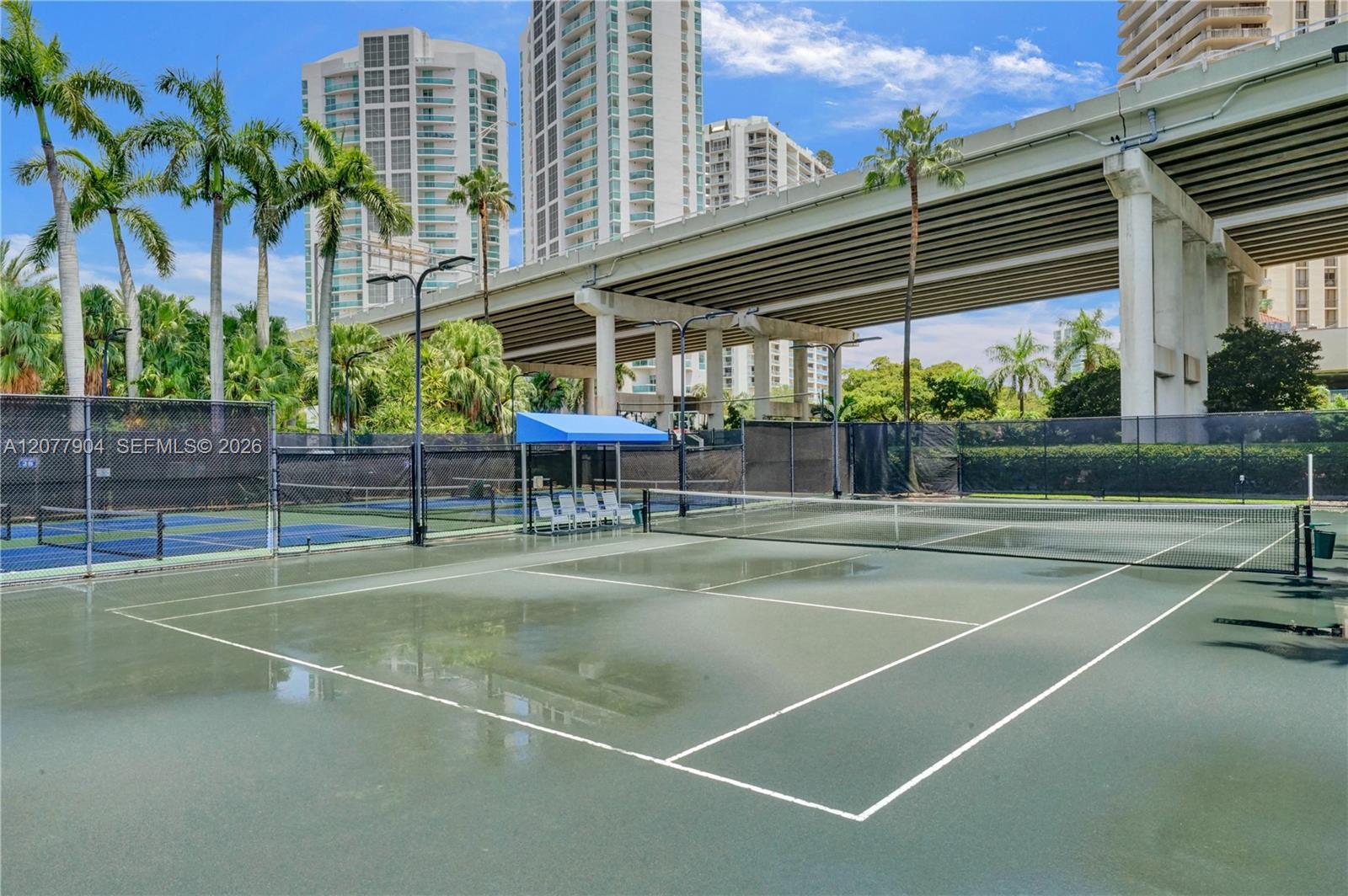 3500 MYSTIC POINTE DR # 2202
