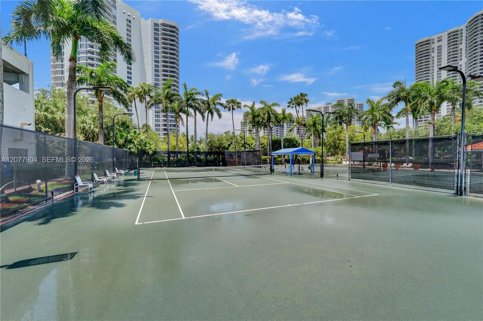 3500 MYSTIC POINTE DR # 2202
