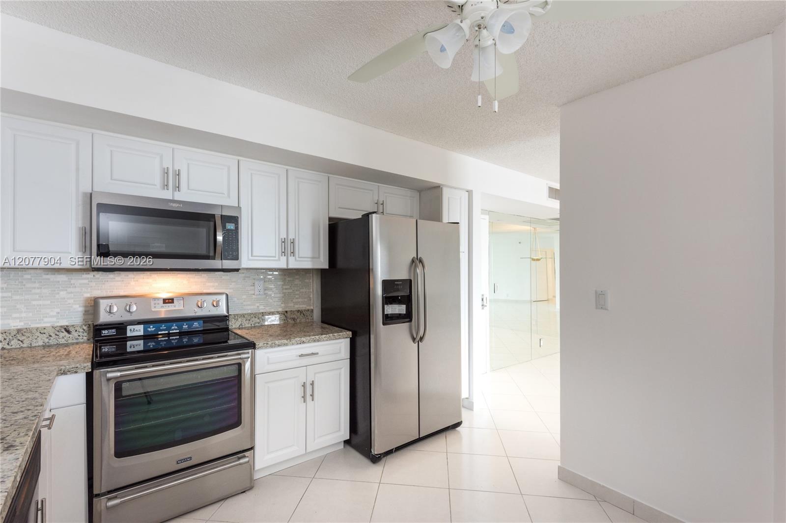 3500 MYSTIC POINTE DR # 2202