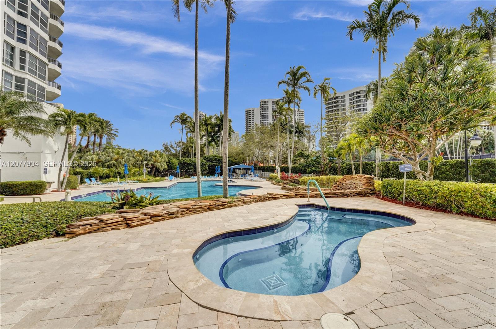 3500 MYSTIC POINTE DR # 2202