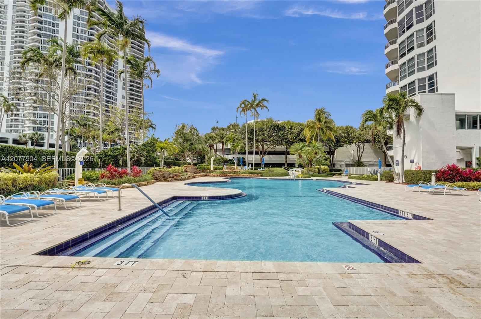 3500 MYSTIC POINTE DR # 2202
