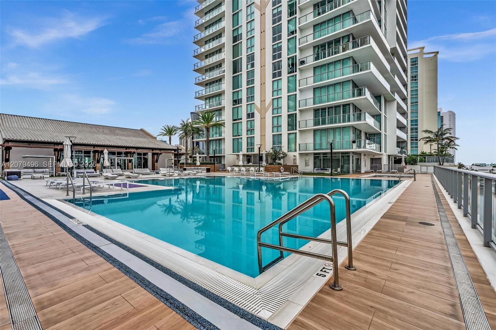 300 Sunny Isles Blvd # 805 Unit: 4-805