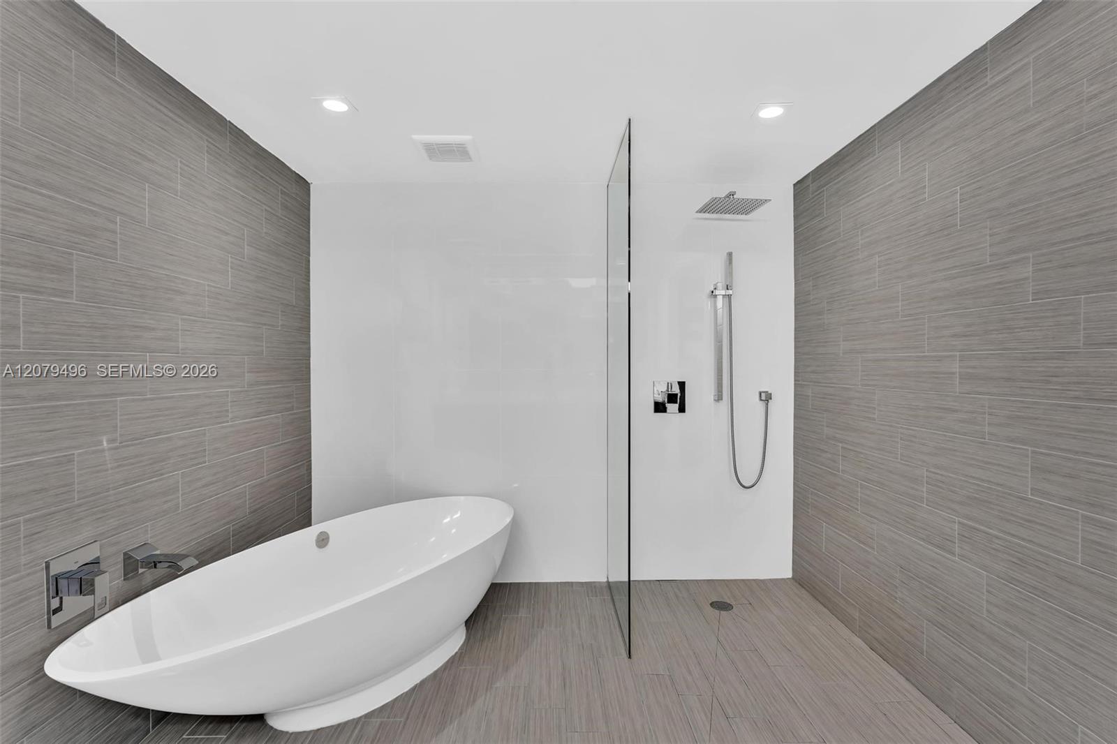 300 Sunny Isles Blvd # 805 Unit: 4-805