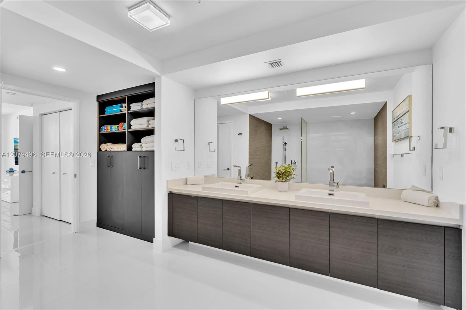300 Sunny Isles Blvd # 805 Unit: 4-805