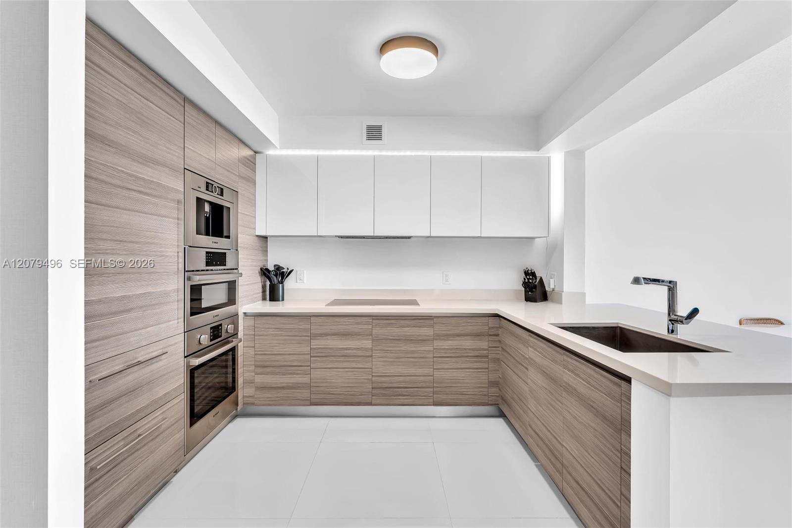 300 Sunny Isles Blvd # 805 Unit: 4-805