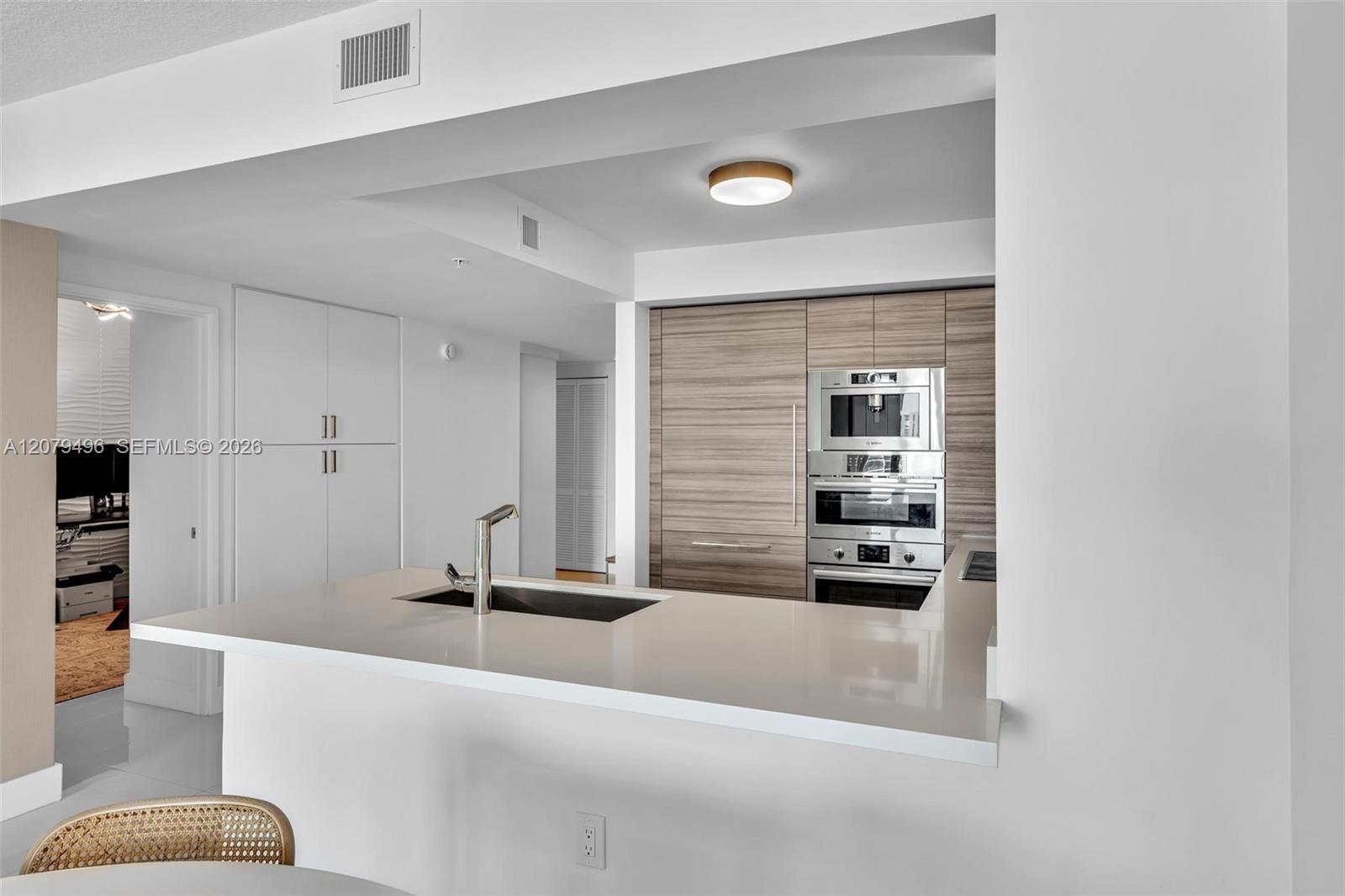 300 Sunny Isles Blvd # 805 Unit: 4-805